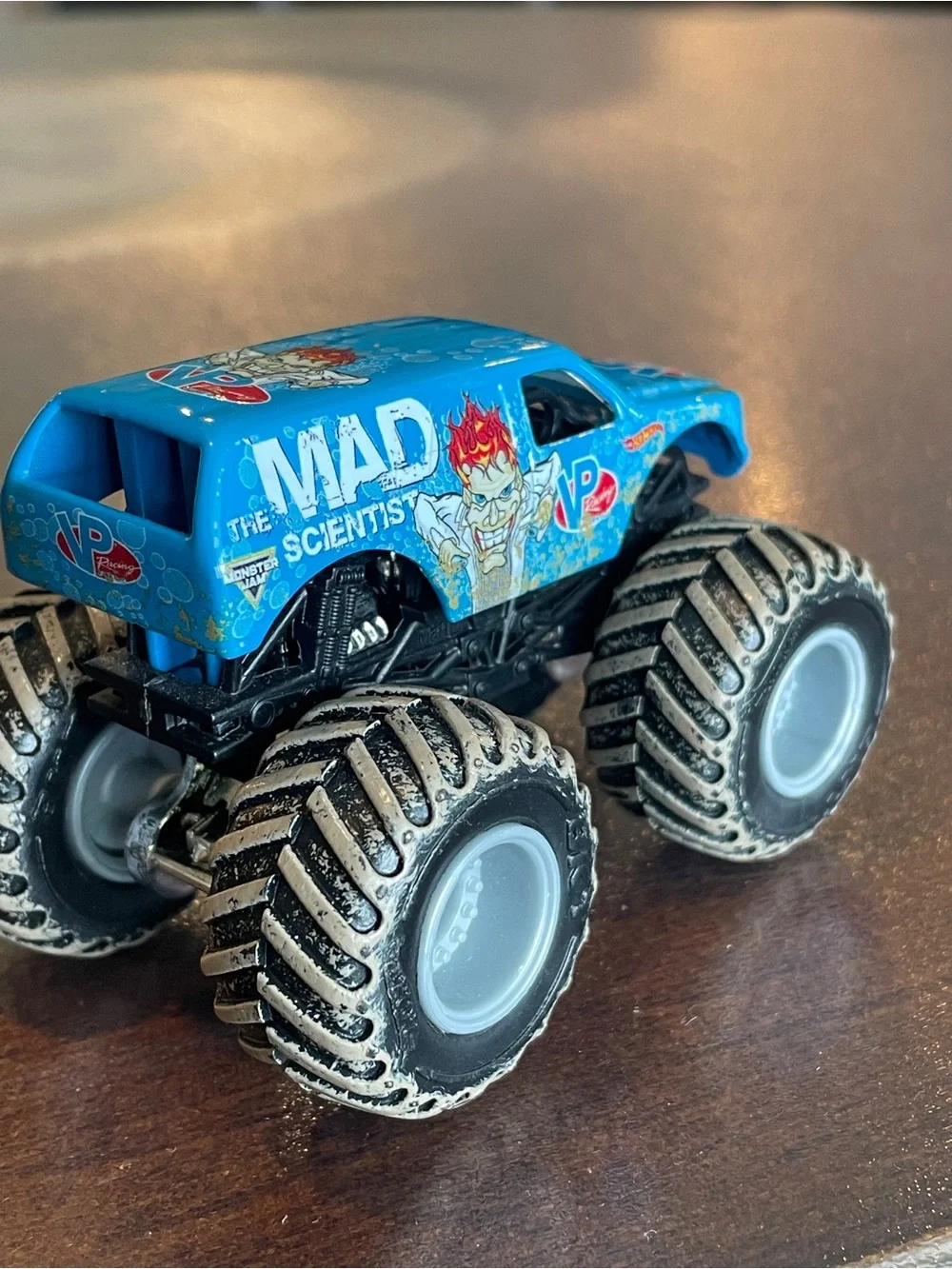 Hotwheels Monster Jam Mad Scientist Blue Loose Truck Mud 1/64 Diecast VP Racing